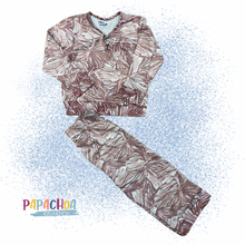 Cargar imagen en el visor de la galería, Pijama infantil de tela  suave con estampados exclusivos de FLORES, pantalón y manga larga  – Papachoa México

