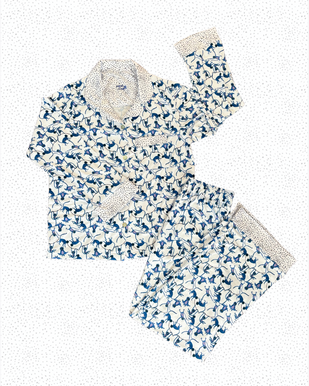 Pijama infantil  de tela  suave con estampados exclusivos de CHANGOS , pantalón y manga larga CAMISA CUELLO CON BOTONES   – Papachoa México